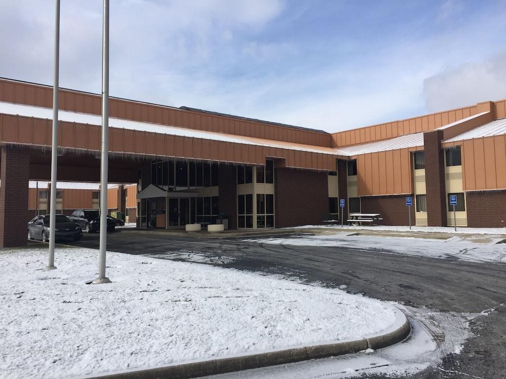 Quality Inn & Suites Florence - Cincinnati South Екстер'єр фото