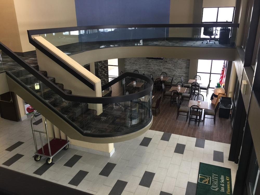 Quality Inn & Suites Florence - Cincinnati South Екстер'єр фото
