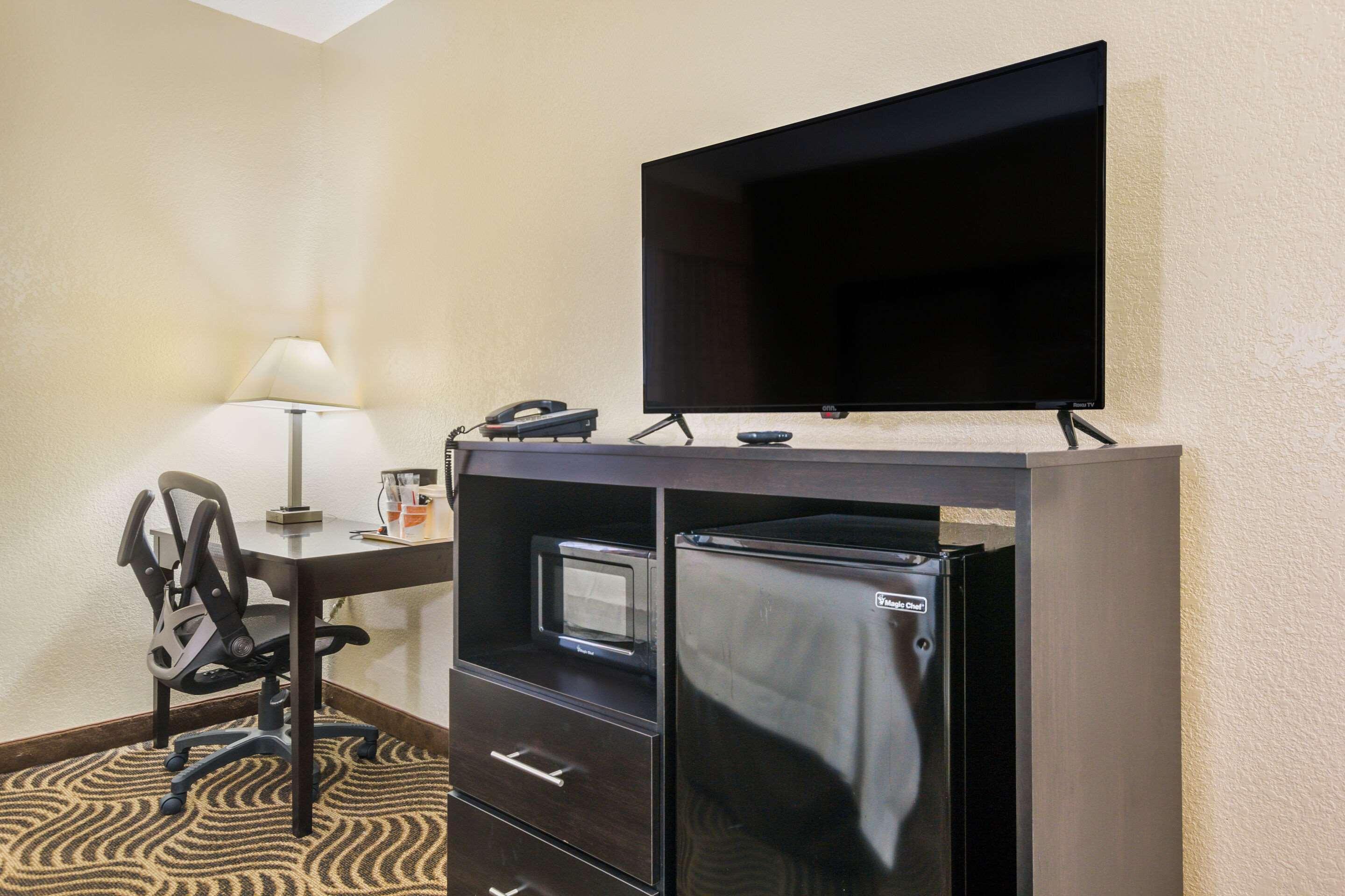 Quality Inn & Suites Florence - Cincinnati South Екстер'єр фото