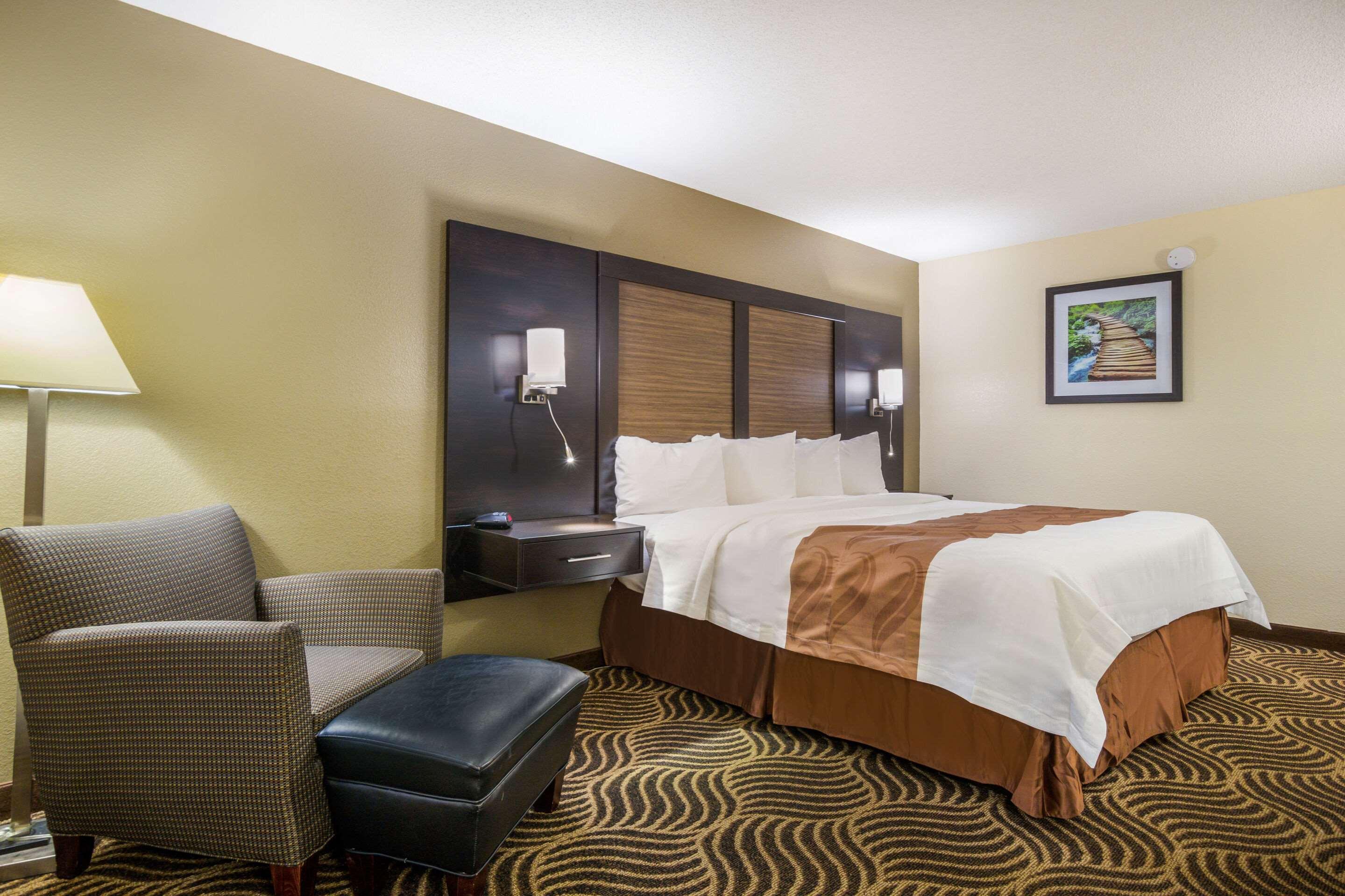 Quality Inn & Suites Florence - Cincinnati South Екстер'єр фото