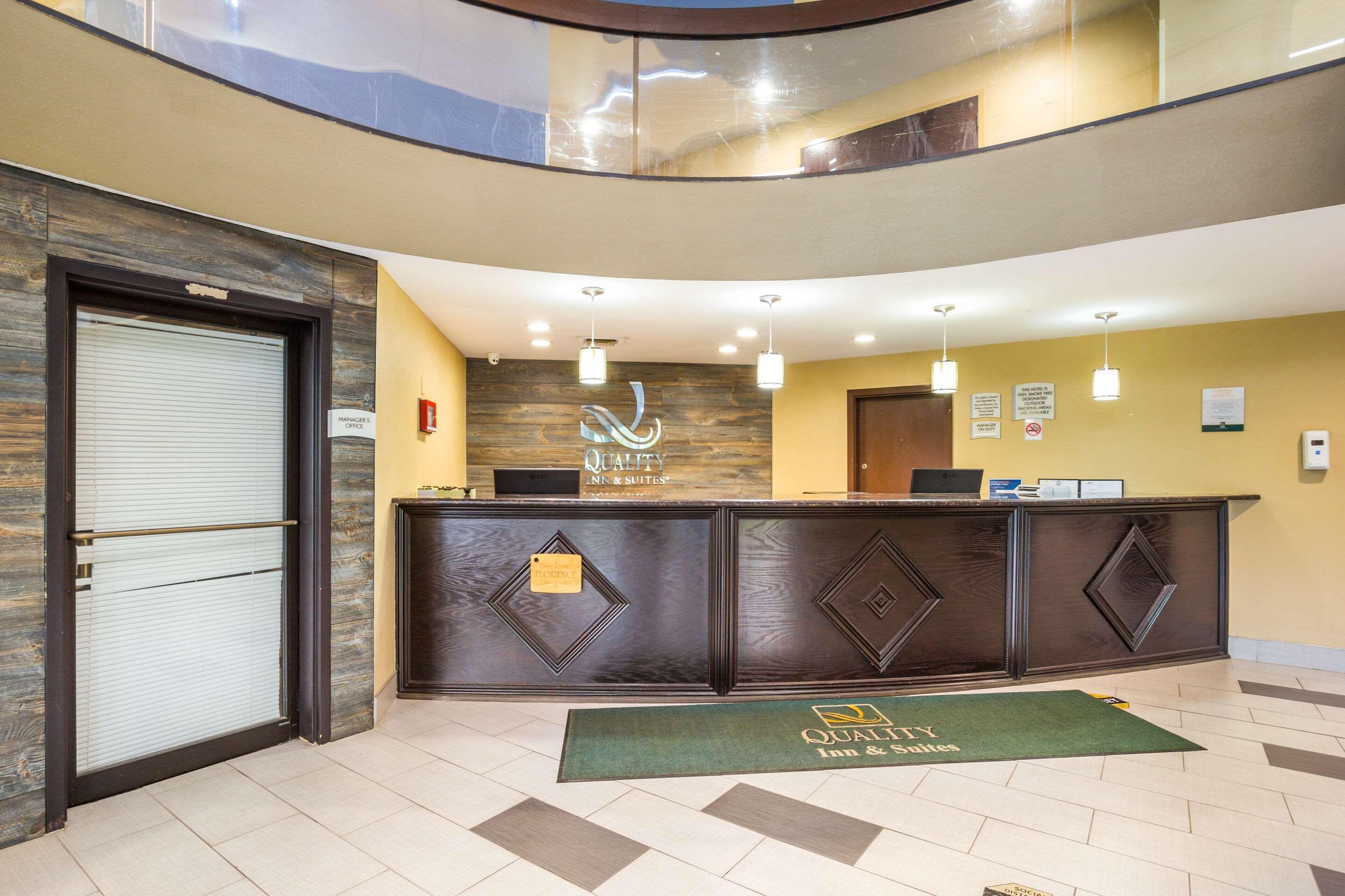 Quality Inn & Suites Florence - Cincinnati South Екстер'єр фото
