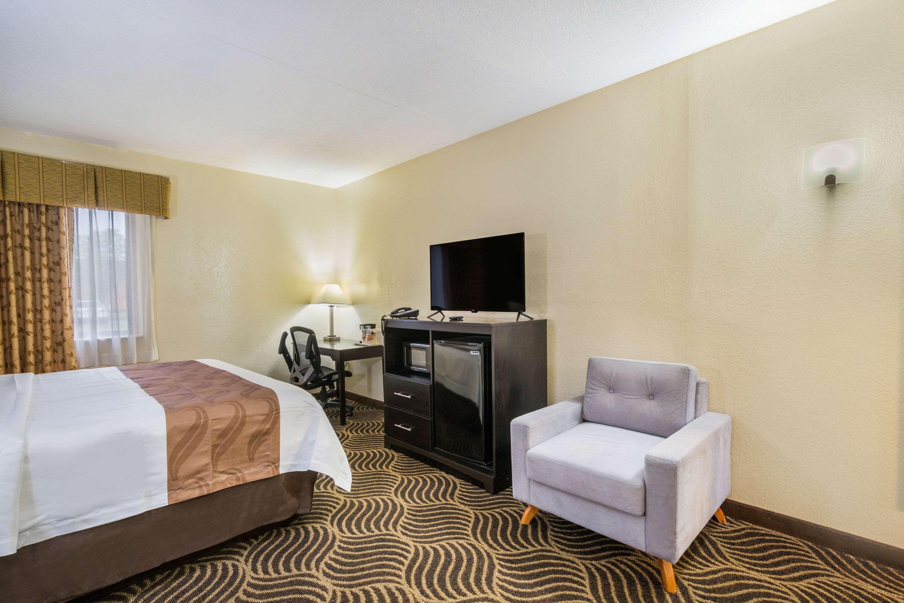 Quality Inn & Suites Florence - Cincinnati South Екстер'єр фото