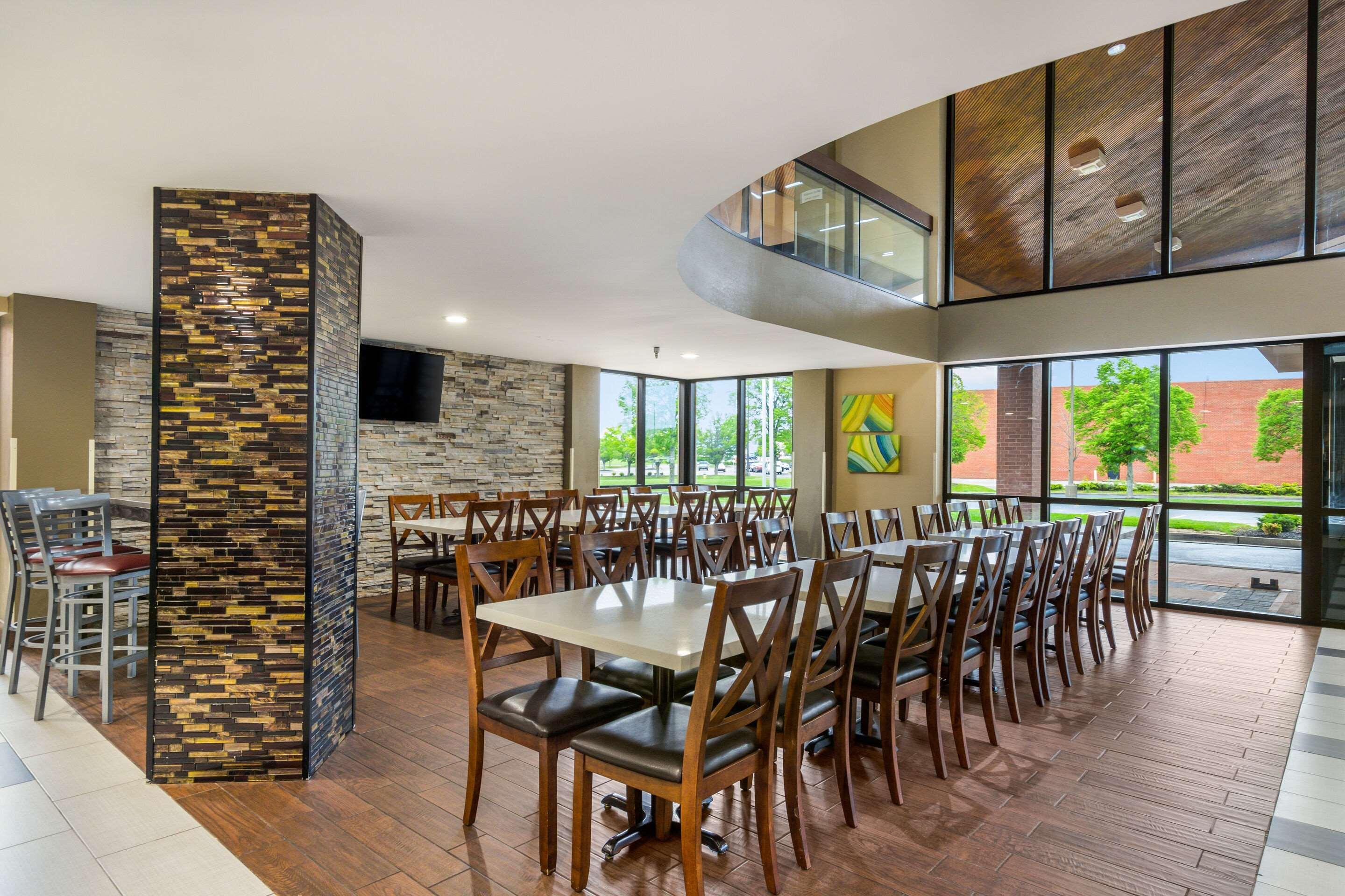 Quality Inn & Suites Florence - Cincinnati South Екстер'єр фото